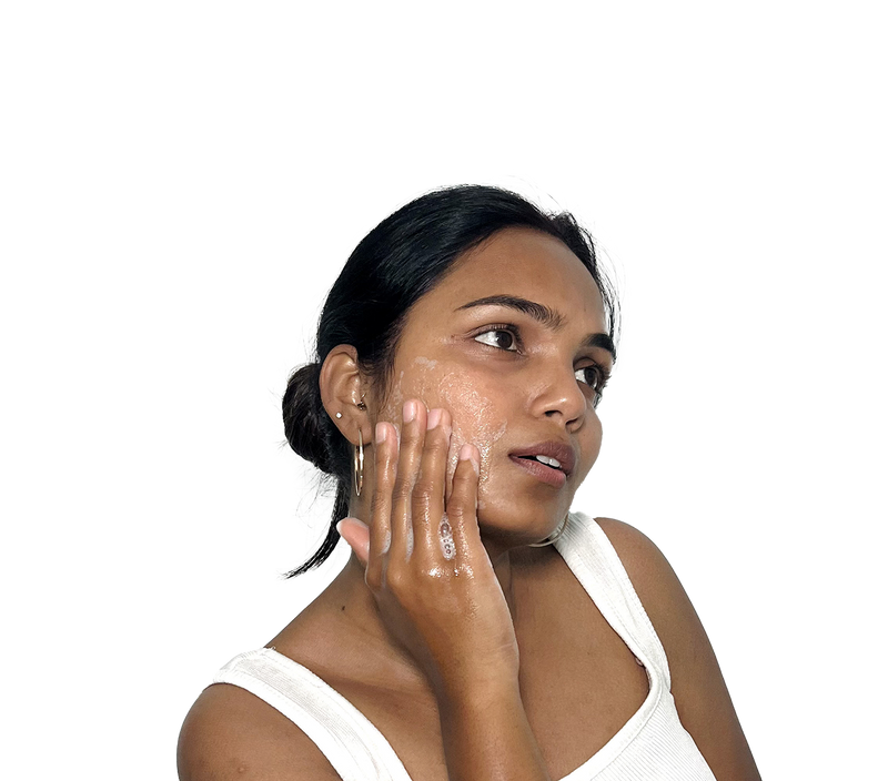 {"type":"root","children":[{"type":"paragraph","children":[{"type":"text","value":"A moisturizer that is soft on skin,\n"},{"type":"text","value":"strong on protection.","bold":true,"italic":true}]}]}